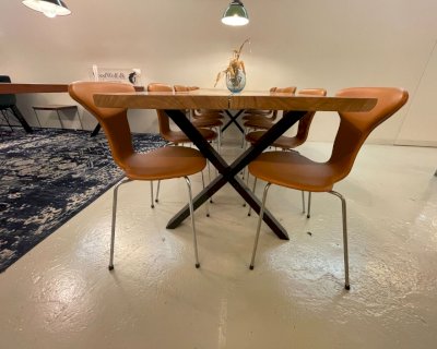 Plankebord valnød. 2,6 meter
